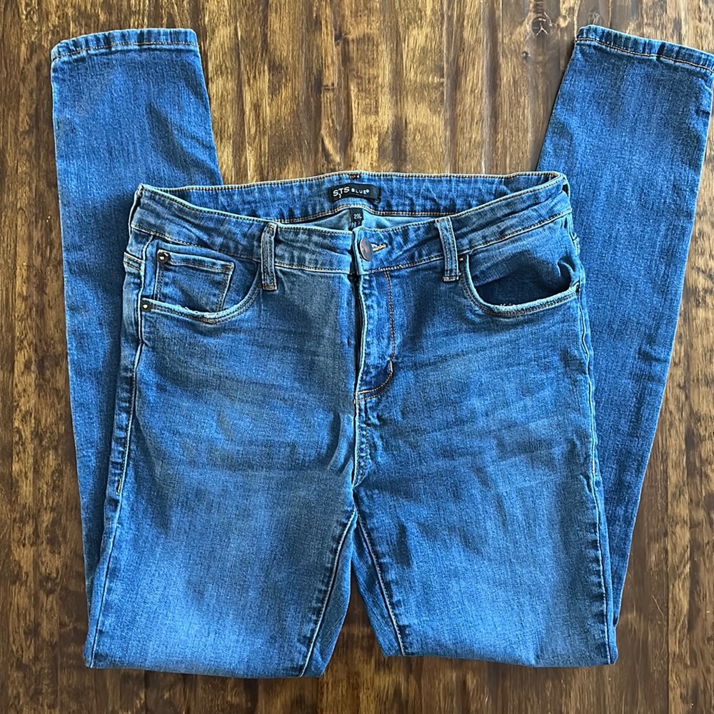 Women’s skinny jeans